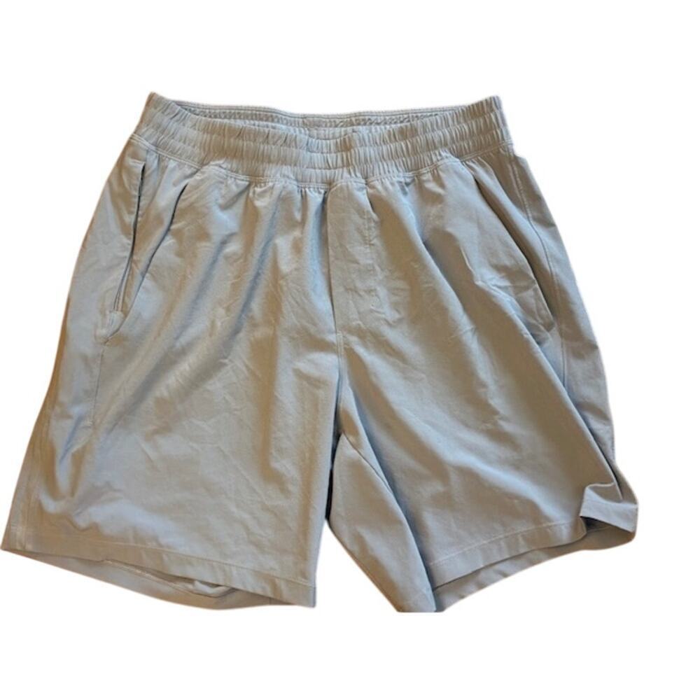 Lululemon Men's Pace Breaker Shorts 7" LL Light Blue‎ Small